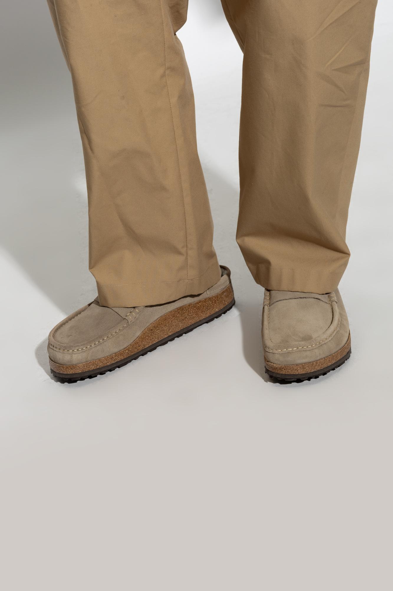 BIRKENSTOCK｜SLIPPERS (Naples Shearling TAUPE (1028039)) Birkenstock Naples Shearling Taupe - Calico Club